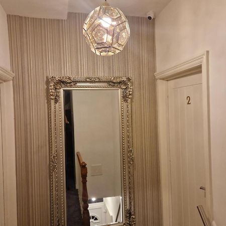 Highfields Living - All Rooms Ensuite- Free Wifi- Free Local Parking شيفيلد المظهر الخارجي الصورة