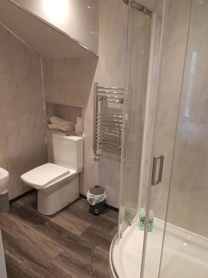 Highfields Living - All Rooms Ensuite- Free Wifi- Free Local Parking شيفيلد المظهر الخارجي الصورة