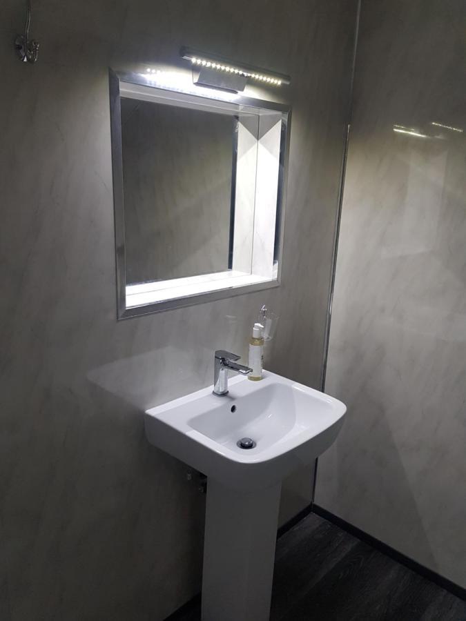 Highfields Living - All Rooms Ensuite- Free Wifi- Free Local Parking شيفيلد المظهر الخارجي الصورة